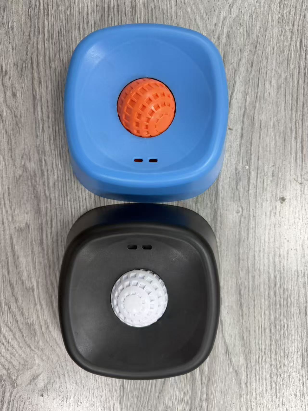 Slow Feeder Dog Bowl with Interactive Ball